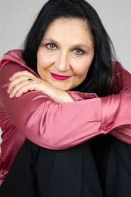 Photo of Susanna Gozzetti as Laura