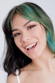 Photo of Kira Taylor