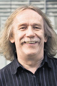 Photo of Jaromír Nohavica as Barkeeper