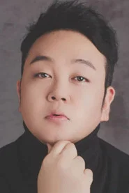Photo of Lee Geon-ju as Mr. Maeng