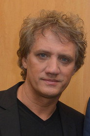 Photo of Charly Alberti as Batería y percusión