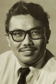 Photo of Kemat Hassan as Kassim