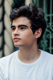 Photo of Mauricio Piancó as Max