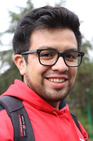 Photo of Noé R. Mejía as Isaac (Mejor amigo)