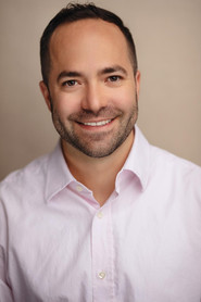 Photo of Michael Gillespie as Pete Levins