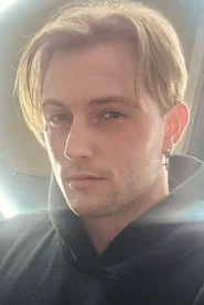 Photo of Jay Johnson as Theo Lee