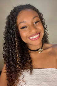Photo of Samara Centeno as Joana