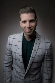 Photo of Joshua Jay