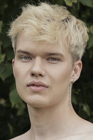 Photo of Gabriel Clay