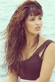 Photo of Dalila Bencherif as Leila