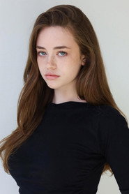 Photo of Aria Lyric Leabu as Zoe Foster