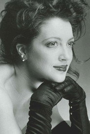 Photo of Lisa Suarez as Abuela
