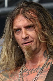 Photo of Roman Izaias as Mechura