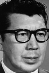 Photo of Gao Yuan as Cheung Chee