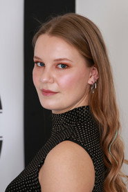 Photo of Lindi Eijsker as Nicole Johnson