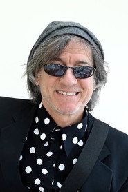 Photo of Bob Nouveau as Bass
