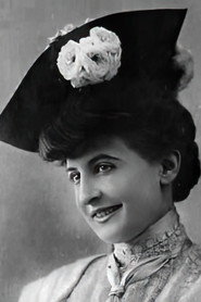 Photo of Charlotte Lysès as Aunt with inheritance