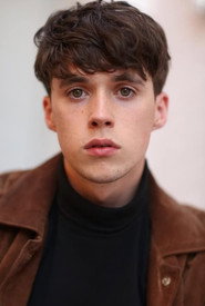 Photo of Alex Heath as Tony Nelson