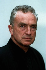 Photo of Paul Freeman as Warren Byrne