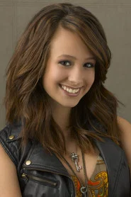 Photo of Caitlyn Taylor Love as Izzy Fuentes