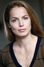 Photo of Caroline Breton as Amandine
