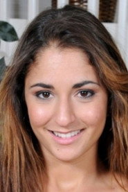 Photo of Nicole Grey