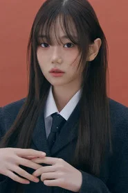 Photo of Kim Sun-kyung as Yoon Ha-na