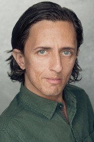 Photo of Elliot Harris as Waylen