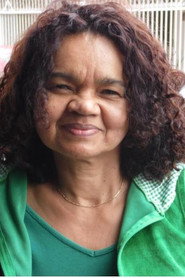 Photo of Paula Passos as Vânia