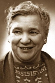 Photo of Olga Porudolinskaya as Nadezhda Pavlovna