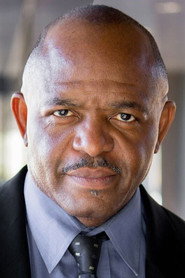 Photo of Yvans Jourdain as Hewitt