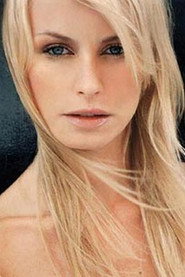 Photo of Petra Khruz as Elisa Delai