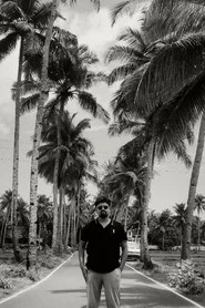 Photo of Ronald Raymond Lawrence as Sathya