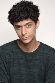 Photo of Lucas Alves as Garçom