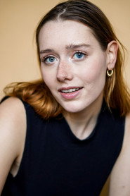 Photo of Eden Taylor-Tapp as Sarah Summers
