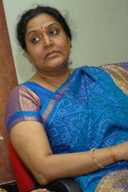 Photo of Gayathri as Sushma (Indrajeet's sister)