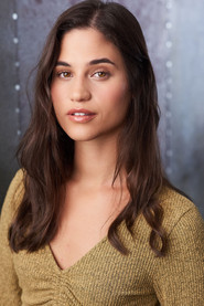 Photo of Luna Rivera as Lucy