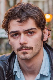 Photo of Cody Keech as Willie Looper