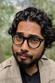 Photo of Dan Ondang as Darius Finch