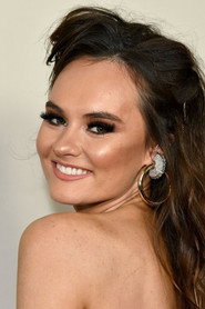 Photo of Madeline Carroll as Willow O'Neil