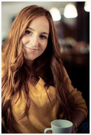 Photo of Lisa Hauptlorenz as Lara