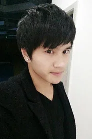 Photo of Li Xiao Yi as Li Hong Bing