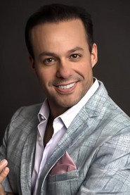 Photo of José Joel as Roberto