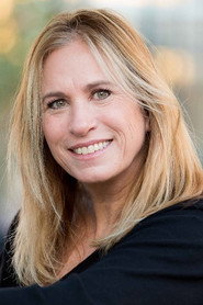 Photo of Dana Lustig as She