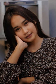 Photo of Rosaliyah as Santi