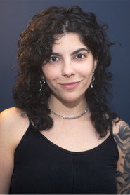 Photo of Marina Soares as Isabel