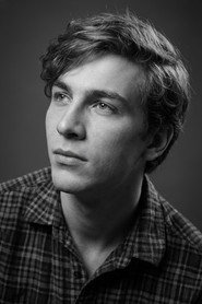 Photo of Érico Vidal as Antônio Carlos