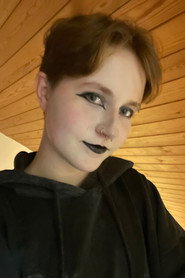 Photo of Sophia Mole as Jill Morrison