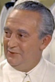 Photo of Julio Goróstegui as Don Elías