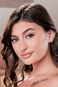 Photo of Mae Milano